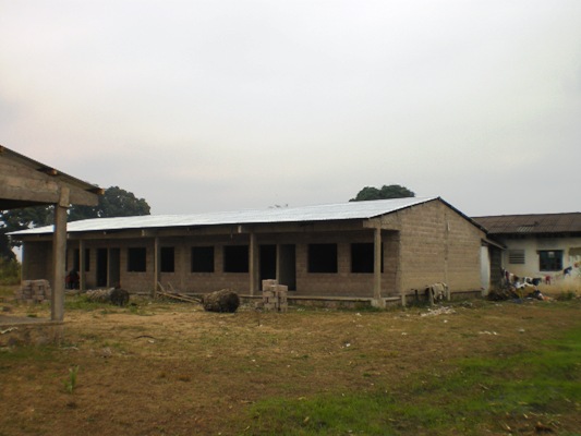 Nando Peretti Foundation, School Kimbondo