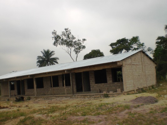Nando Peretti Foundation, School Kimbondo